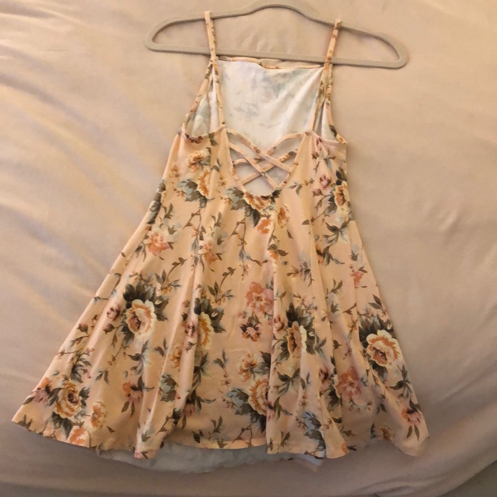 Urban Outfitters Kimchi Blue Floral Dress - Picture 3 of 4